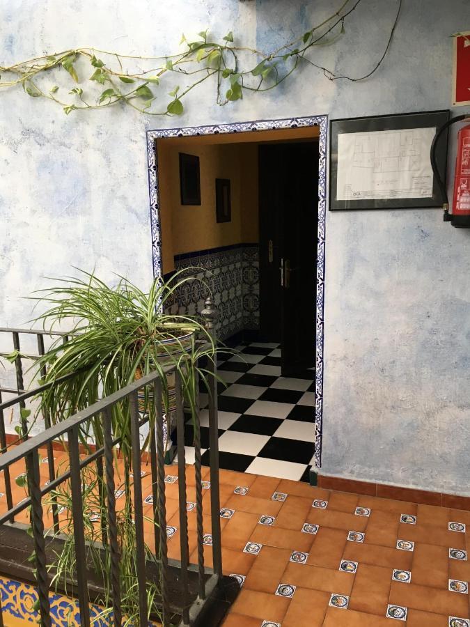 Pension Lisdos Sevilla Eksteriør billede