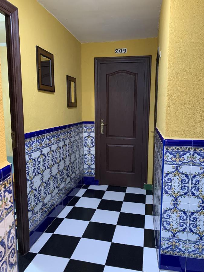 Pension Lisdos Sevilla Eksteriør billede